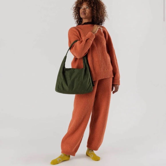 NWT Baggu Nylon Shoulder Bag - Bay Laurel - Picture 2 of 8